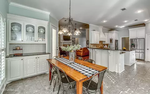Dining - 136 Wind Dance Dr, Madison, MS 39110 photo 6 of 7