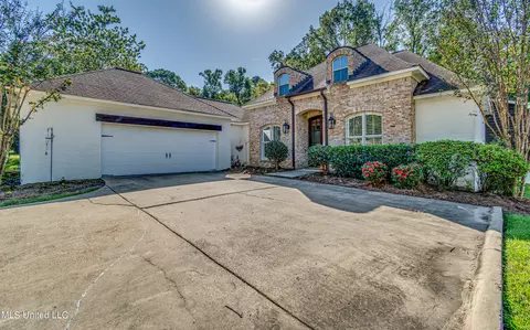 Exterior - 136 Wind Dance Dr, Madison, MS 39110 photo 2 of 16