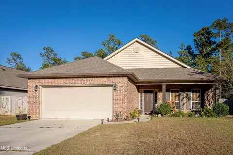 11559 Caroline Ct, Gulfport, MS 39503