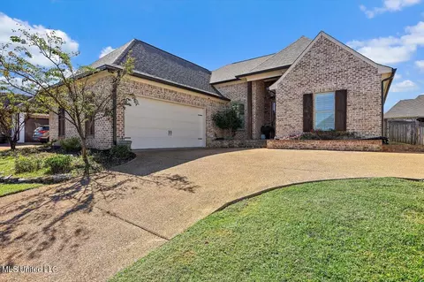 411 Emerald Trl, Brandon, MS 39047 photo 1