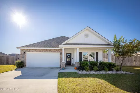 1004 Kittiwake Cv, Ocean Springs, MS 39564