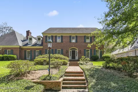 2133 Brackenshire Cir, Jackson, MS 39211