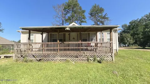 302 Sloan Dr, Richland, MS 39218