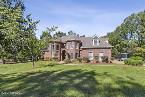 Exterior - 283 Deer Haven Dr, Madison, MS 39110 photo 2 of 13