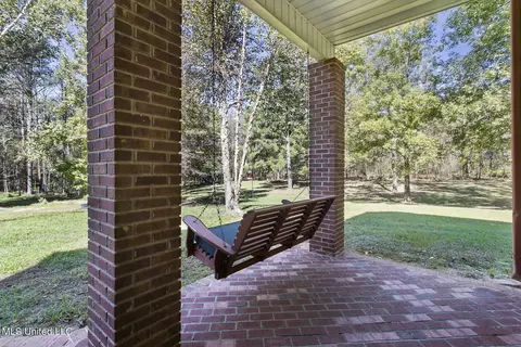 Exterior - 283 Deer Haven Dr, Madison, MS 39110 photo 7 of 13