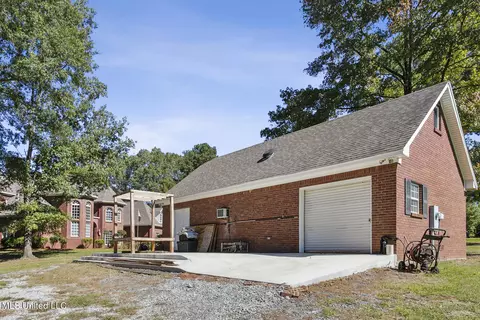 Exterior - 283 Deer Haven Dr, Madison, MS 39110 photo 10 of 13