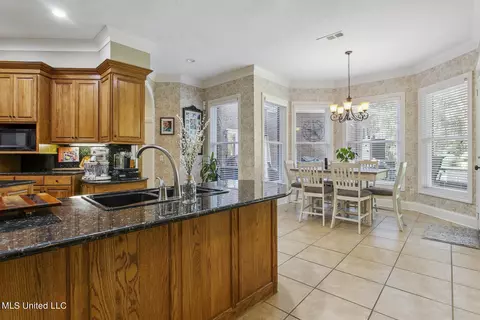 Kitchen - 283 Deer Haven Dr, Madison, MS 39110 photo 6 of 6