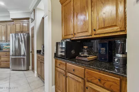 Kitchen - 283 Deer Haven Dr, Madison, MS 39110 photo 5 of 6