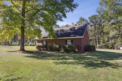Exterior - 283 Deer Haven Dr, Madison, MS 39110 photo 11 of 13