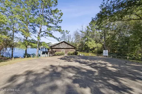 Exterior - 283 Deer Haven Dr, Madison, MS 39110 photo 13 of 13