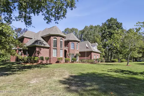 Exterior - 283 Deer Haven Dr, Madison, MS 39110 photo 3 of 13