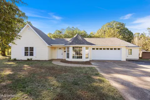 140 Embry Rd, Byhalia, MS 38611