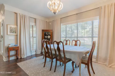 Dining - 409 Meadows Ct, Madison, MS 39110 photo 2 of 2
