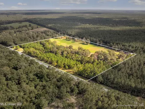 1926 Carnes Rd, Brooklyn, MS 39425