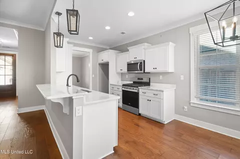 Kitchen - 2127 Watson Vw E, Nesbit, MS 38651 photo 1 of 2