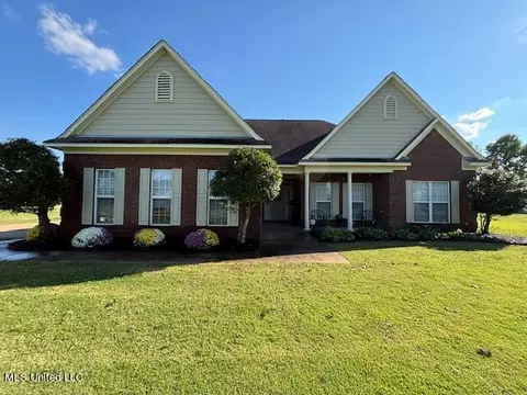 194 Cold Water Bnd, Holly Springs, MS 38635
