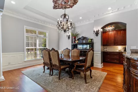 Dining - 135 N Boone Dr, Hernando, MS 38632 photo 1 of 1