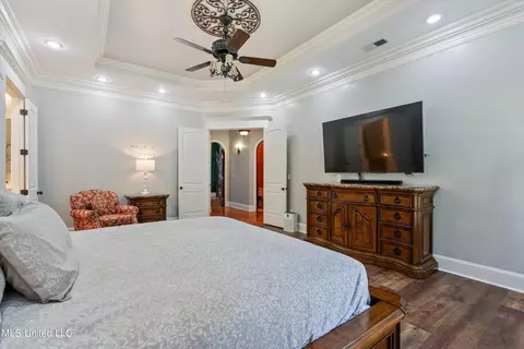 Bedroom - 135 N Boone Dr, Hernando, MS 38632 photo 2 of 6