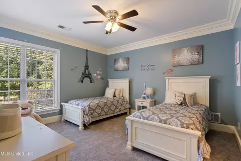 Bedroom - 135 N Boone Dr, Hernando, MS 38632 photo 3 of 6