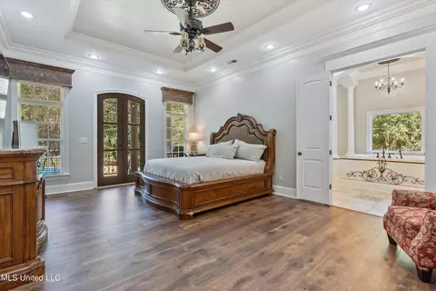Bedroom - 135 N Boone Dr, Hernando, MS 38632 photo 1 of 6