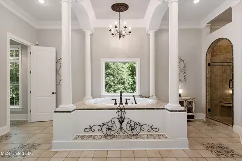 Bath - 135 N Boone Dr, Hernando, MS 38632 photo 1 of 7