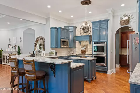 Kitchen - 135 N Boone Dr, Hernando, MS 38632 photo 5 of 6