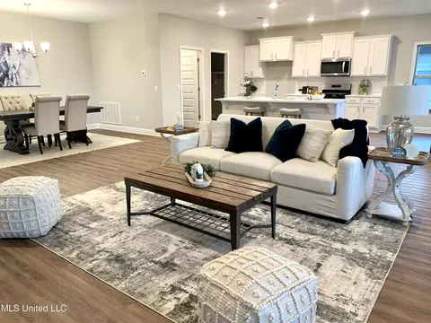Living - 447 Piney Dr, Pearl, MS 39208 photo 1 of 1