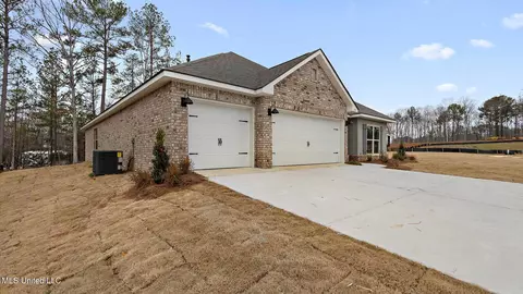 422 Piney Dr, Pearl, MS 39208 photo 2