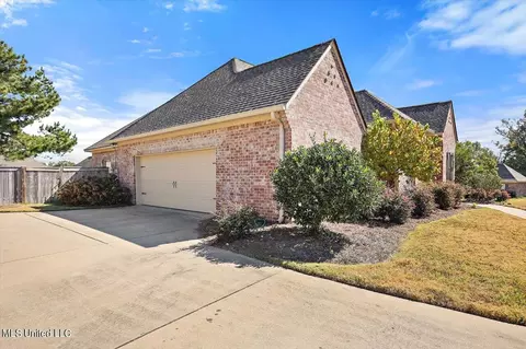 Exterior - 200 Herrington Cv, Madison, MS 39110 photo 4 of 10