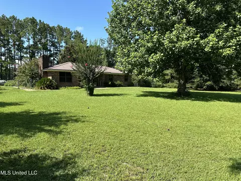 104 Donnie Ln, Lucedale, MS 39452 photo 1