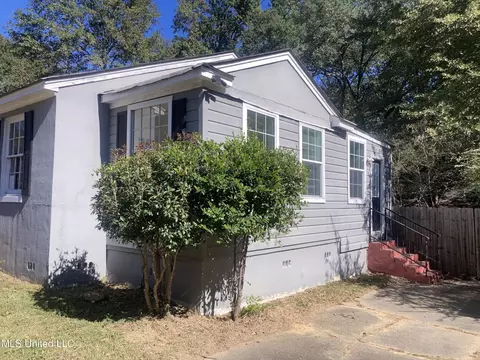 4816 Maplewood Dr, Jackson, MS 39206 photo 3