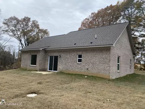 566 Mcmaster Rd, Sarah, MS 38665 photo 3