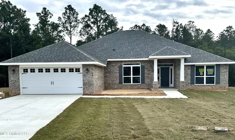 6281 Emerald Lake Dr, Biloxi, MS 39532