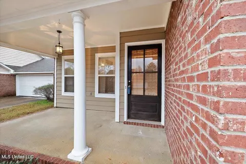 109 Basswood Cir, Brandon, MS 39047