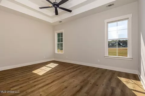 Bedroom - 1487 John Thomas Cv, Hernando, MS 38632 photo 5 of 6