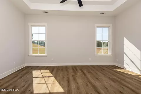 Bedroom - 1487 John Thomas Cv, Hernando, MS 38632 photo 4 of 6