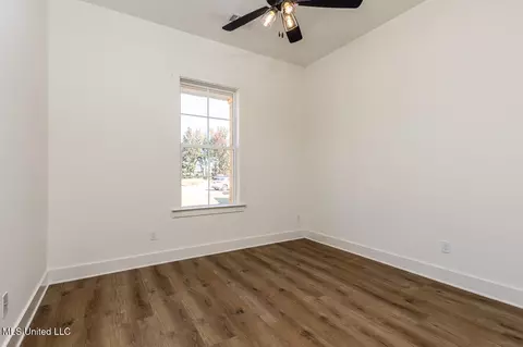 Bedroom - 1487 John Thomas Cv, Hernando, MS 38632 photo 1 of 6