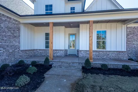 Exterior - 1487 John Thomas Cv, Hernando, MS 38632 photo 4 of 11