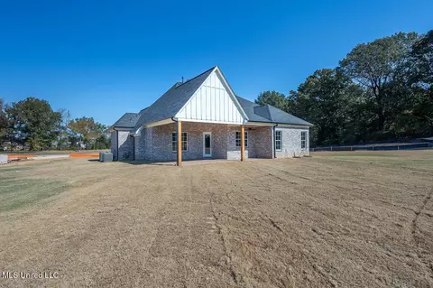 Exterior - 1487 John Thomas Cv, Hernando, MS 38632 photo 8 of 11