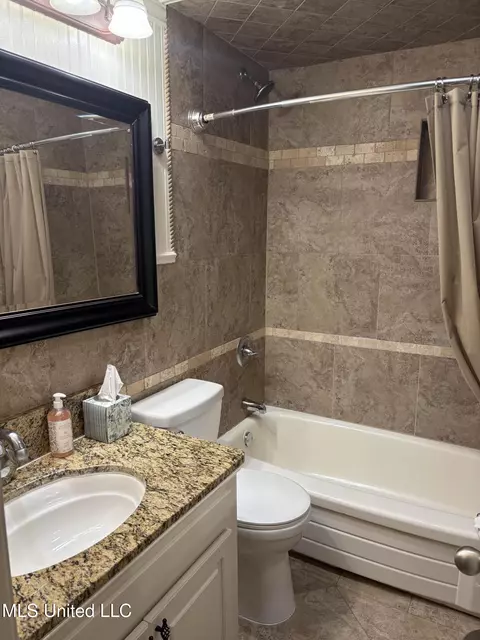 Bath - 5214 Old Jackson Rd, Terry, MS 39170 photo 1 of 2