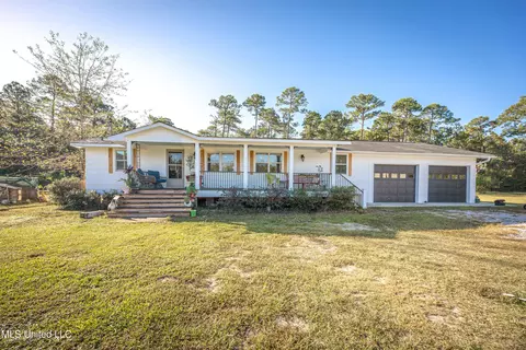 3015 Bonita Rd, Gautier, MS 39553