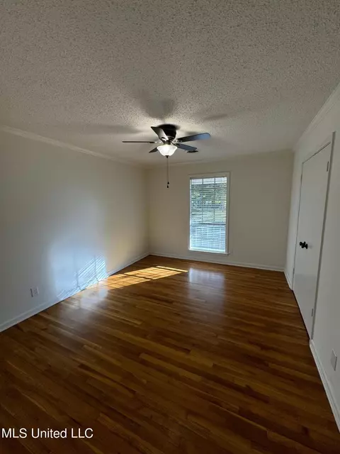 Bedroom - 4988 Starlanding Rd, Nesbit, MS 38651 photo 2 of 3