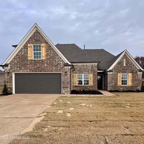 2240 Julianna Dr, Southaven, MS 38672