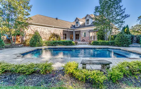 Exterior - 714 S Chickasaw Dr, Flowood, MS 39232 photo 8 of 20