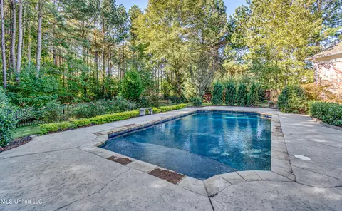 Exterior - 714 S Chickasaw Dr, Flowood, MS 39232 photo 14 of 20