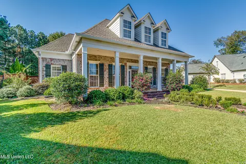 Exterior - 714 S Chickasaw Dr, Flowood, MS 39232 photo 4 of 20