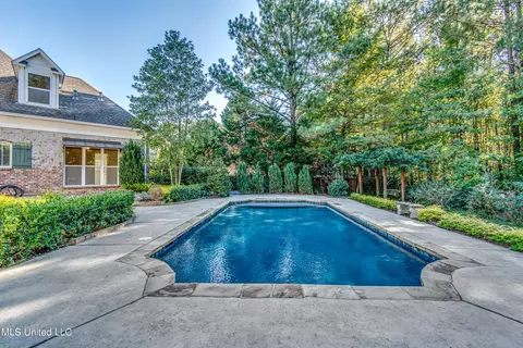 Exterior - 714 S Chickasaw Dr, Flowood, MS 39232 photo 13 of 20