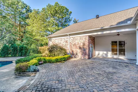 Exterior - 714 S Chickasaw Dr, Flowood, MS 39232 photo 11 of 20
