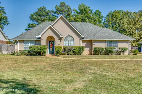 302 Sagewood Dr, Ridgeland, MS 39157
