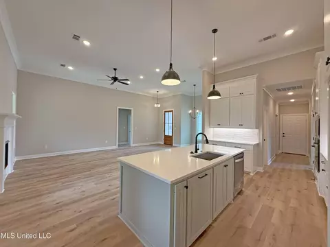 Kitchen - 306 Tremont Dr, Florence, MS 39073 photo 2 of 3